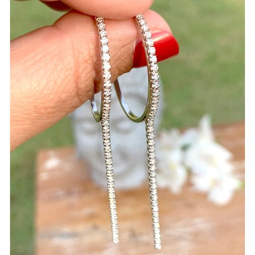 Brinco zirconia branca argola media pendulo 1 linha