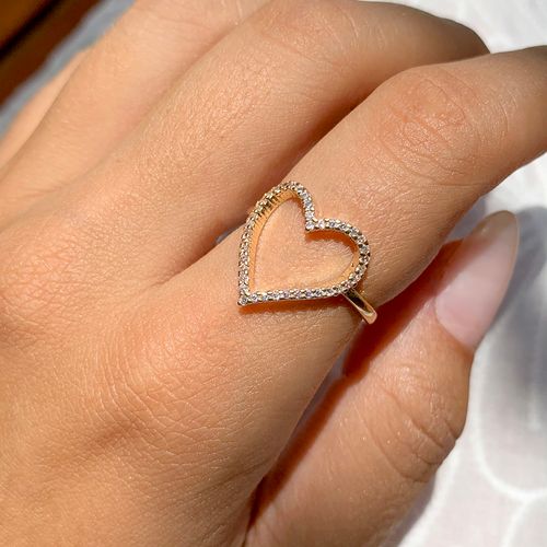 Anel zirconia branca coração aro22