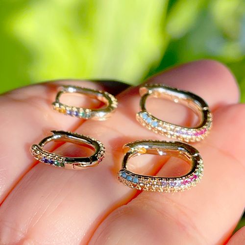 Brinco zirconia colorida argola oval c/2 (11mm - 15mm)