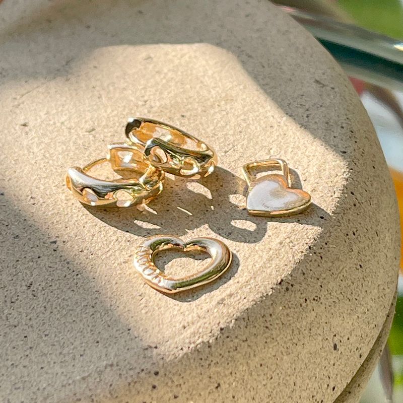 Brinco Ear Bling Argola Amor Banho de Ouro 18K