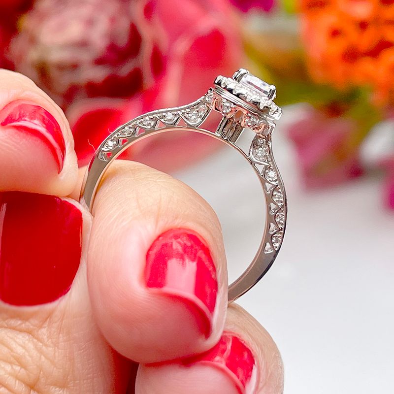 Anel-Solitario-Cravejado-Zirconia-Branca-Redonda-Prata-925