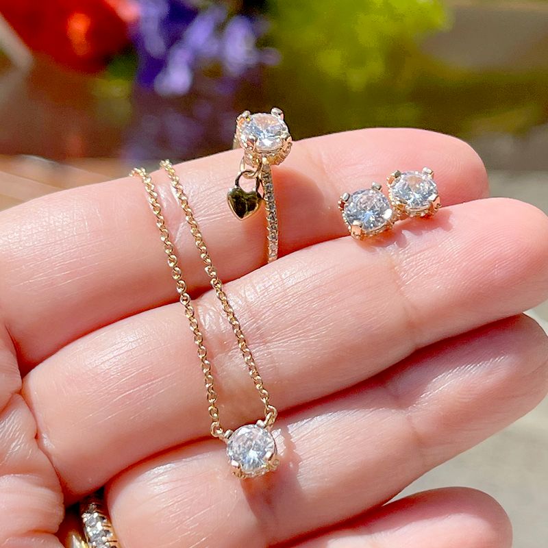 Brinco-Ponto-de-Luz-Zirconia-branca-Banho-de-Ouro-18K