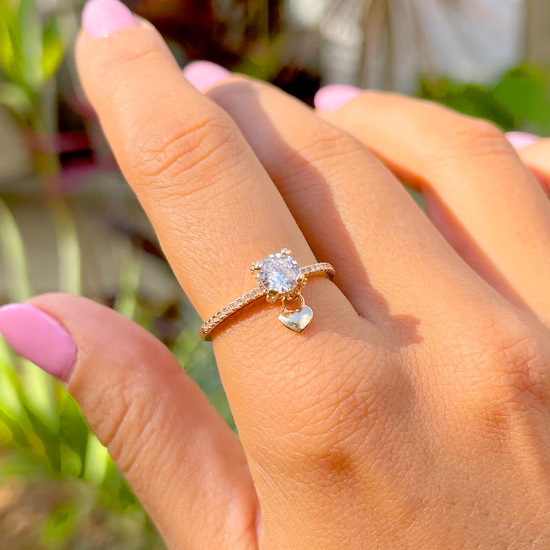 Anel-Solitario-Coracao-Pendurado-Zirconia-Branca-Banho-de-Ouro-18K-