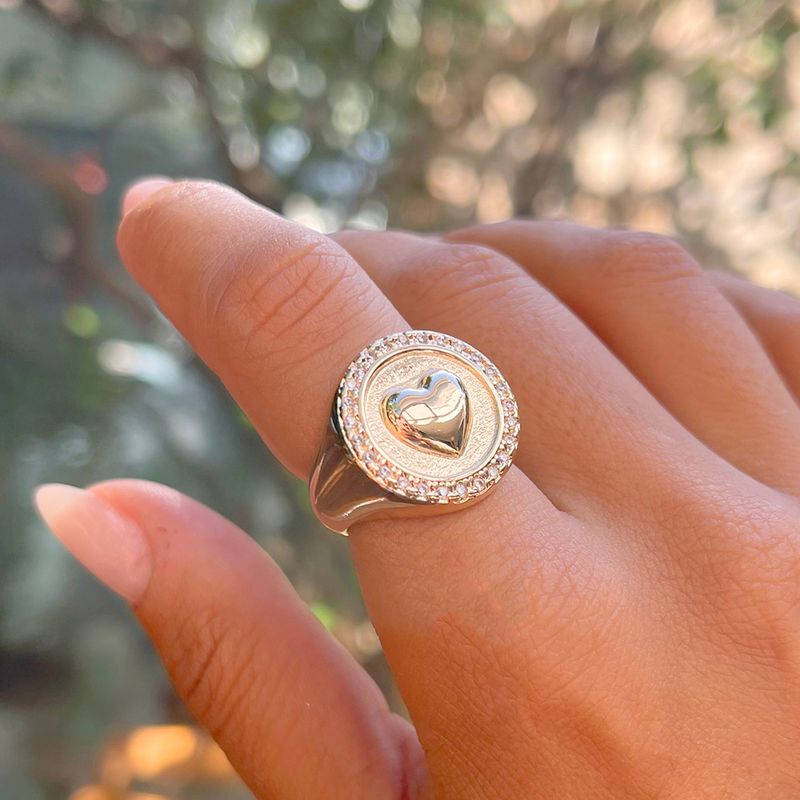 Anel-de-Dedinho-Coracao-Cravejado-Zirconia-Branca-Banho-de-Ouro-18K