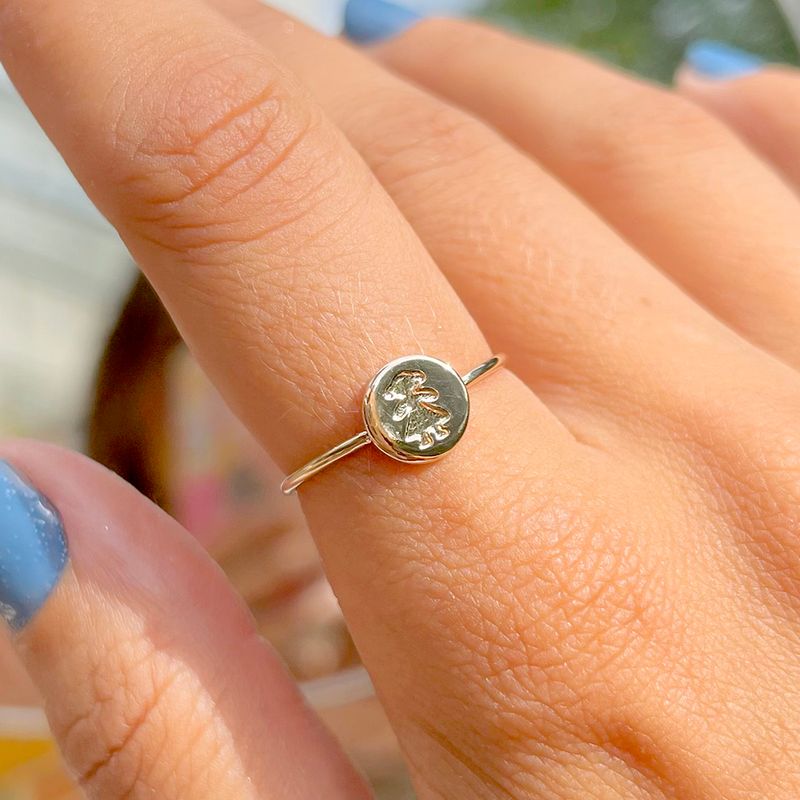 Anel-Liso-Medalha-Menina-Banho-de-Ouro-18K