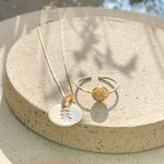 Anel-Liso-Medalha-Menina-Banho-de-Ouro-18K