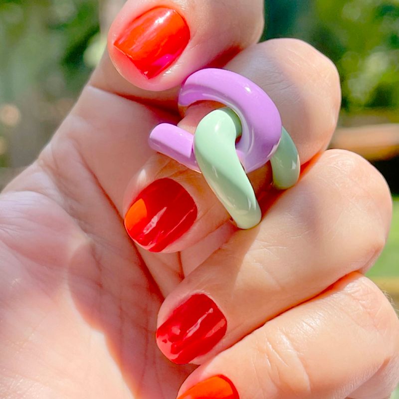 ANEL-ESMALTE-RESINA-ENTRELACADO-ENCAIXE--ROXO-VERDE-