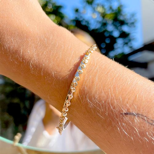 Bracelete Liso Inteiro Chapinhas Banho de Ouro 18K