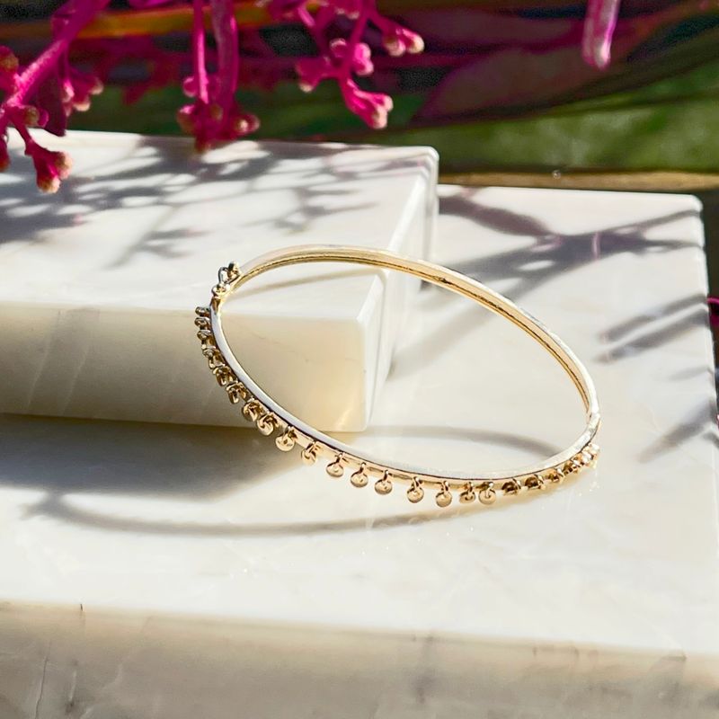 Bracelete-Liso-Inteiro-Chapinhas-Banho-de-Ouro-18K