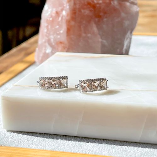 Brinco cristal morganita zirconia branca piercing 3 quadradinhos (par)