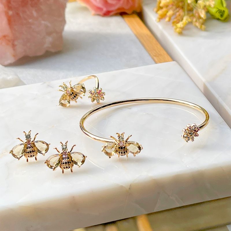 Anel-Cristal-Topazio-Fume-Abelha-Flor-Aberto-Banho-de-Ouro-18K