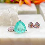 Brinco-Triangulo-Cravejado-Zirconia-Colorida-Prata-925-