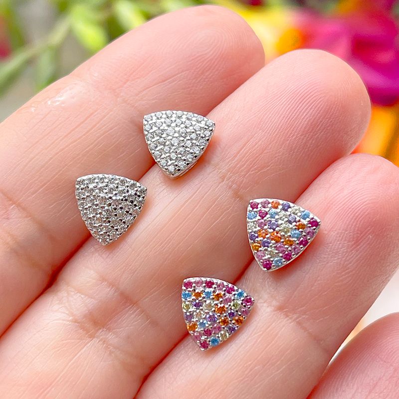Brinco-Triangulo-Cravejado-Zirconia-Branca-Prata-925