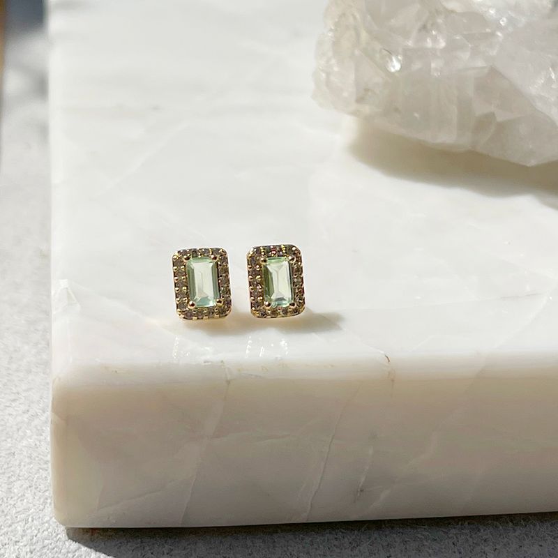 Brinco-Retangulo-Pequeno-Cristal-Ametista-Verde-Zirconia-Branca-Banho-de-Ouro-18K