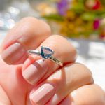 Anel-Cristal-London-Blue-Triangular-Prata-925
