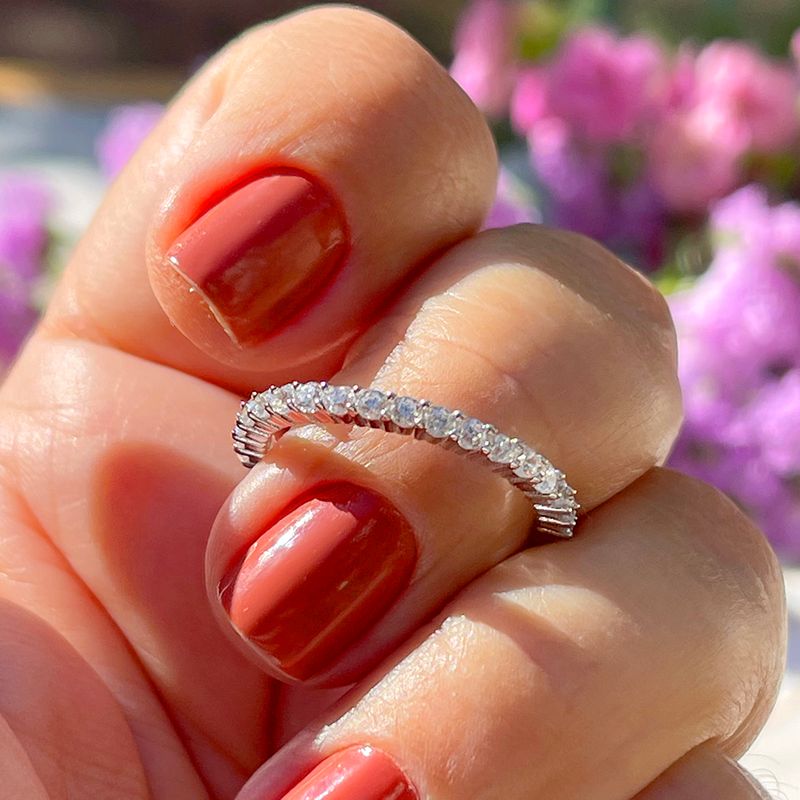 Anel-Zirconia-Branca-cravacao-com-Granitos-Prata-925-