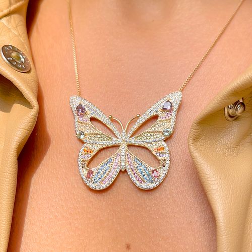 Colar cristal ametista borboleta vazada banho de ouro 18k 56cm