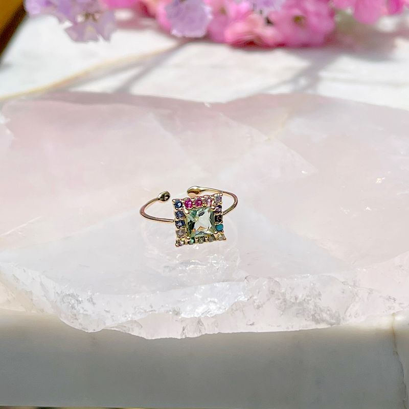 Anel-Cristal-Ametista-Verde-Quadrado-Cravejado-em-Garras-Banho-de-Ouro-18K