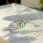 Anel-Fusion-Esmeralda-Colombiana-Gota-Com-Cravacao-em-Garras-Prata-925