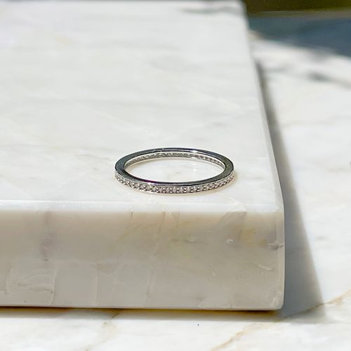 Anel zirconia branca quadradinhos trilho aro 19