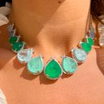 Colar-Fusion-Esmeralda-Gotas-com-Cravacao-de-Garra-Prata-925