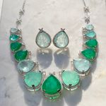 Colar-Fusion-Esmeralda-Gotas-com-Cravacao-de-Garra-Prata-925