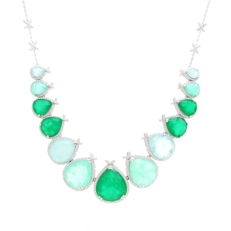 Colar-Fusion-Esmeralda-Gotas-com-Cravacao-de-Garra-Prata-925