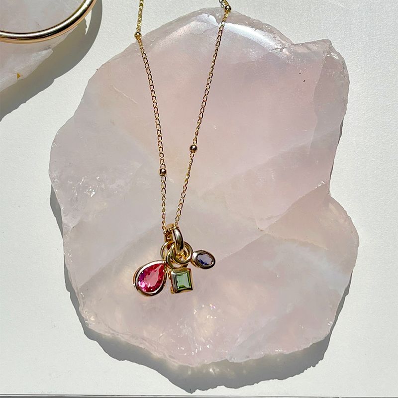 Colar-Pingentes-Formas-Cristal-Turmalina-Rosa-Cravacao-Maia-Inglesa-Banho-de-Ouro-18K