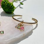 Bracelete-Cristal-Turmalina-Rosa-Pingentes-Formas-Com-Cravacao-Maia-Inglesa-Semijoia-