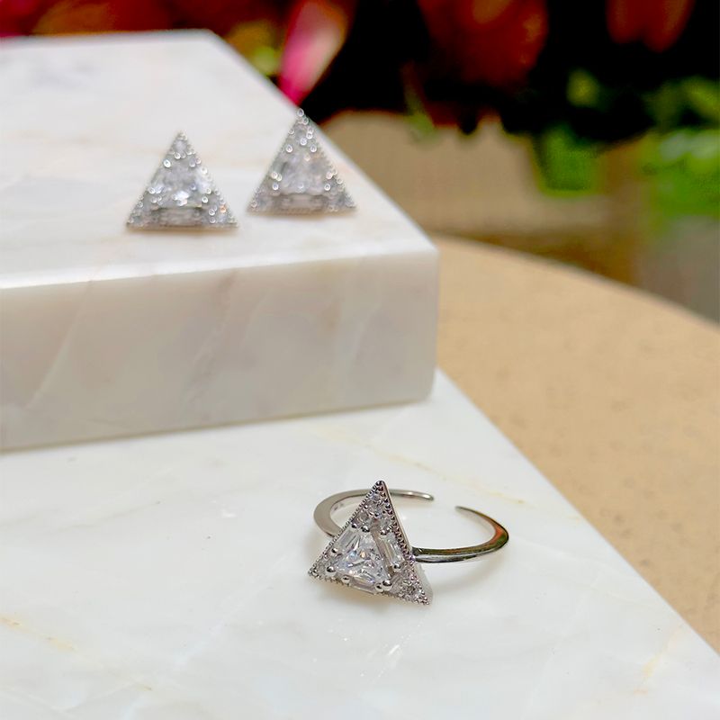 Anel-piramide-zirconia-branca-prata-925
