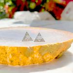Brinco-piramide-zirconia-branca-prata-925