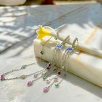 Brinco-ear-chain-cristal-tanzanita-banho-de-rodio-branco
