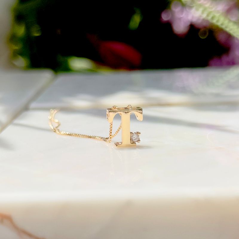 Colar-letra-t-zirconia-branca-banho-de-ouro-18k