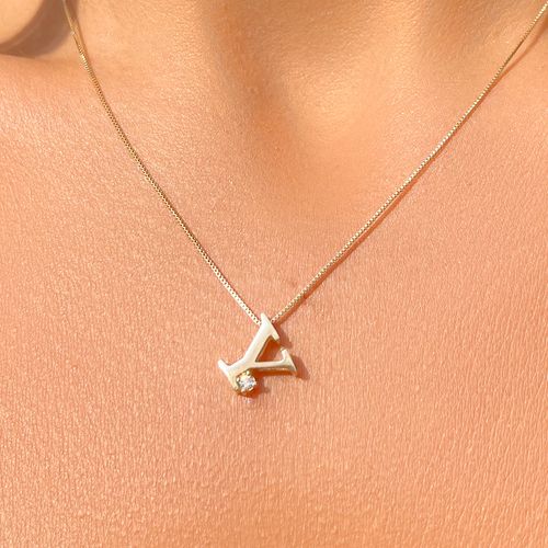Colar letra y zircônia branca banho de ouro 18k