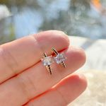 Brinco-argola-pequena-retangulo-de-cristal-tanzanita-banho-de-ouro-18k