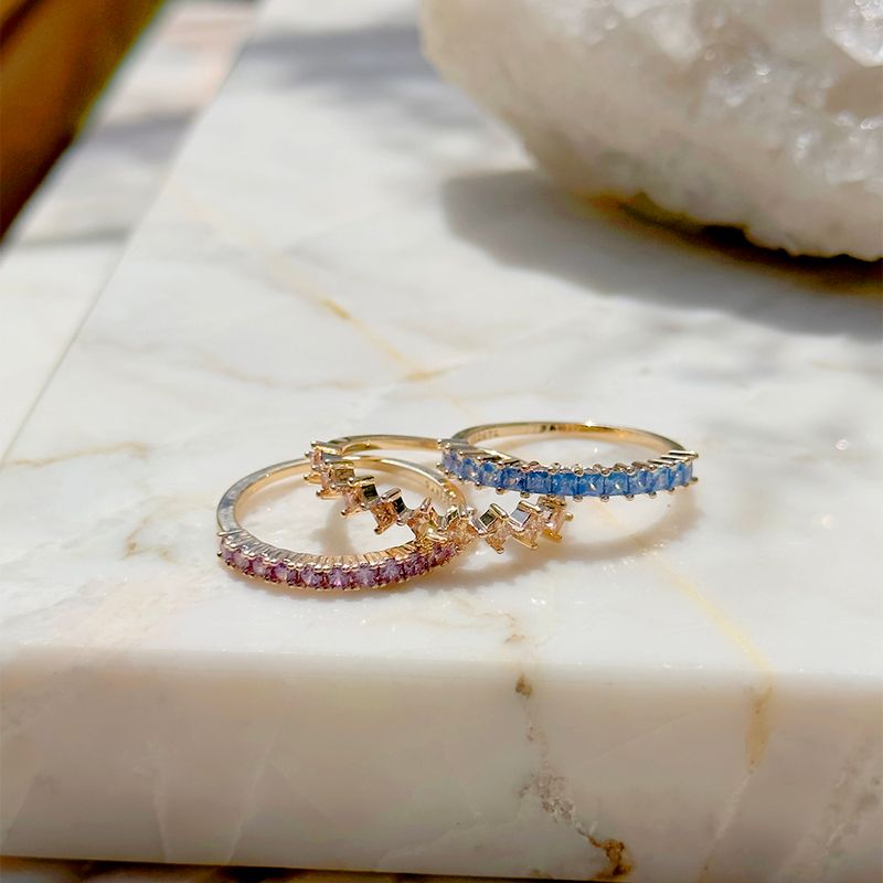 Meia-alianca-cristal-topazio-azul-quadrados-banho-de-ouro-18k