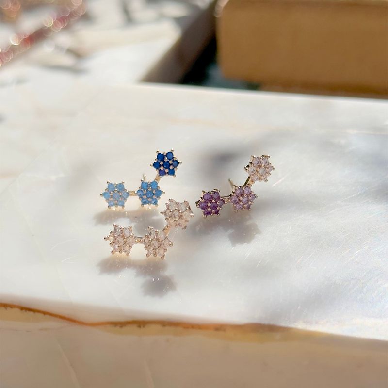 Brinco-cravejado-flores-zirconia-roxa-banho-de-ouro-18k-