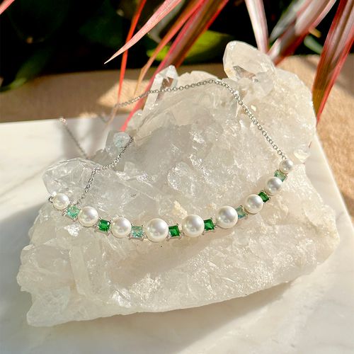 Colar quadrados cristais esmeralda pérolas de água doce 45 cm prata 925