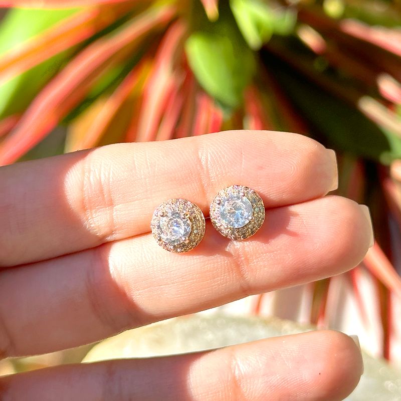 Brinco-meio-globo-zirconia-branca-banho-de-ouro-18k-nano-gold