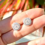 Brinco-pizza-pequeno-zirconia-branca-banho-de-prata-nano-silver