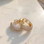 Brinco-argola-cheia-linhas-de-zirconias-brancas-banho-de-ouro-18k-nano-gold-