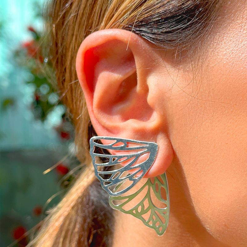 Brinco-borboleta-grande-versatil-banho-de-prata-nano-silver-