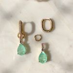 Brinco-ear-blig-fusion-esmeralda-colombiana-banho-de-ouro-18k