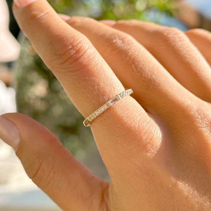 Anel-cravejado-retangulo-de-zirconia-branca-banho-de-ouro-18k-nano-gold