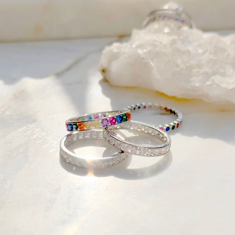 Anel-Zirconia-Branca-Bolinhas-Trilho-Prata-925