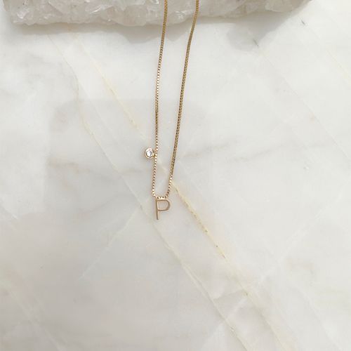 Colar letra p zircônia branca 45cm banho de ouro 18k