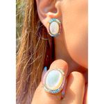 Brinco-oval-madreperola-cristal-topazio-azul-banho-de-ouro-18k-nano-gold