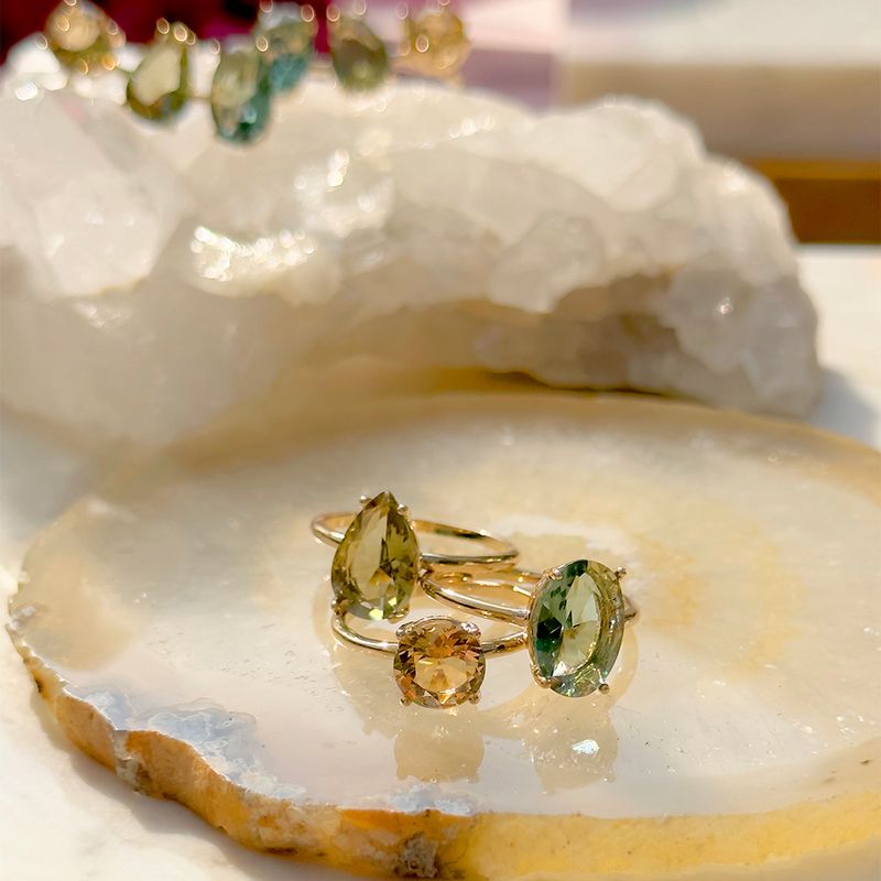 Anel-redondo-cristal-citrino-banho-de-ouro-18k-