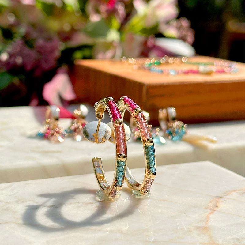 Brinco-argola-media-cristal-topazio-azul-banho-de-ouro-18k