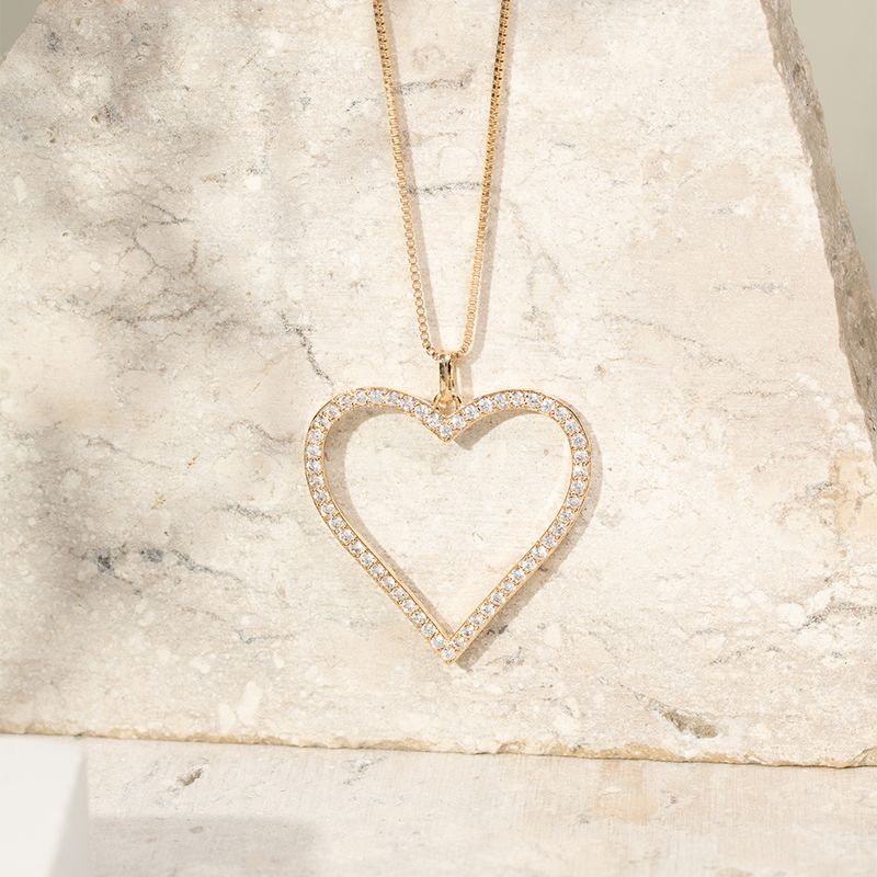 Colar-coracao-vazado-zirconia-branca-46cm-banho-de-ouro-18k